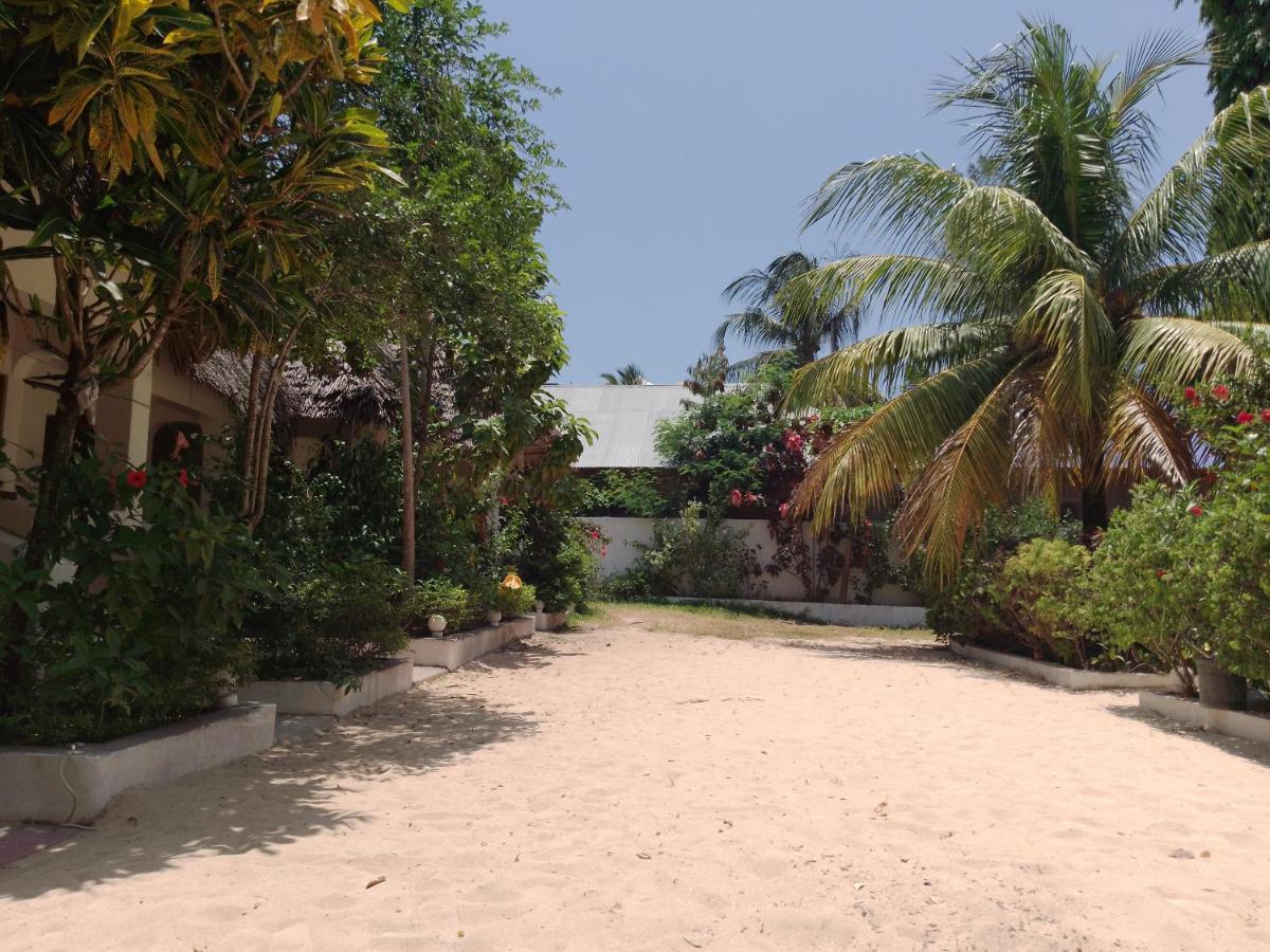 H & H Bungalows Nungwi Exterior foto