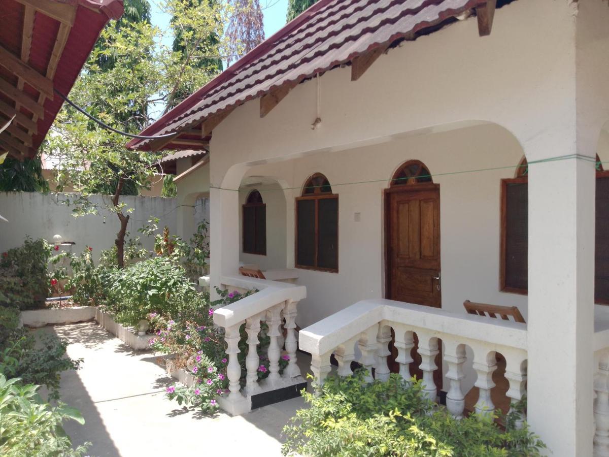 H & H Bungalows Nungwi Exterior foto